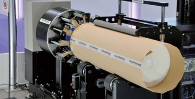 Automating roll packaging with distributed layout, suitable for installation even in small factories